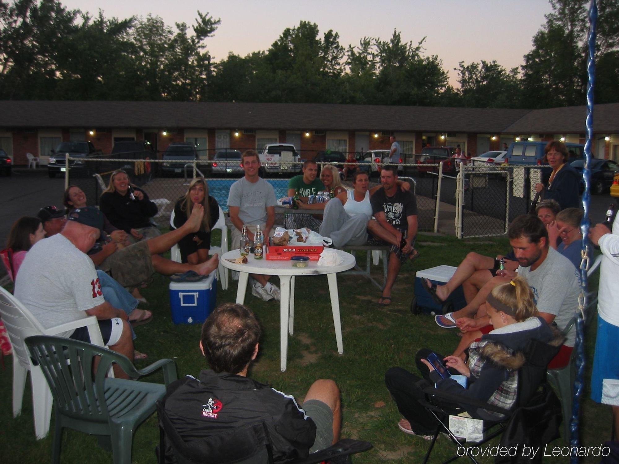 Caravan Inn Niagara Restoran foto