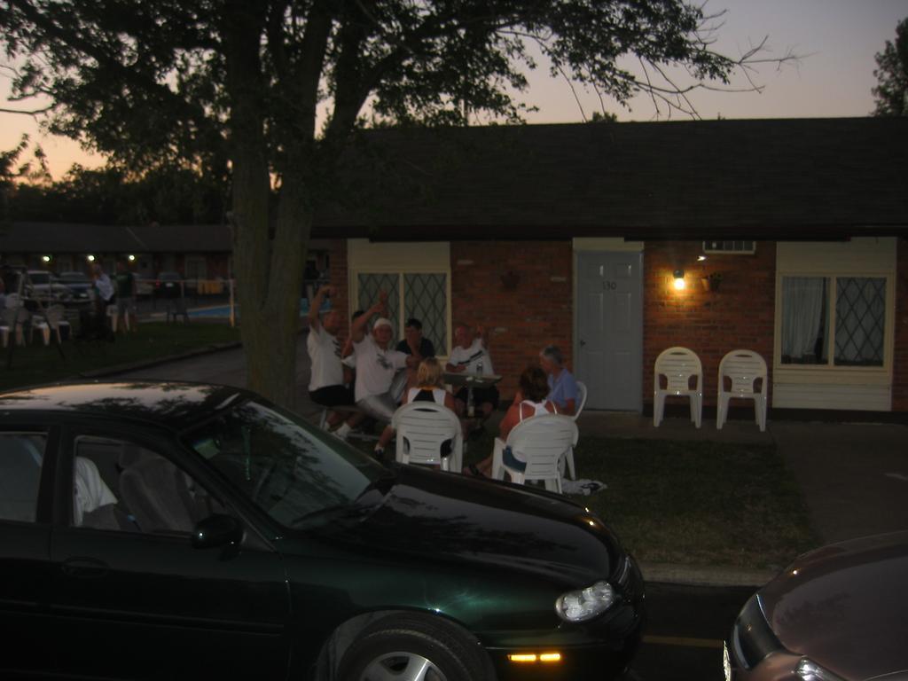 Caravan Inn Niagara Bagian luar foto