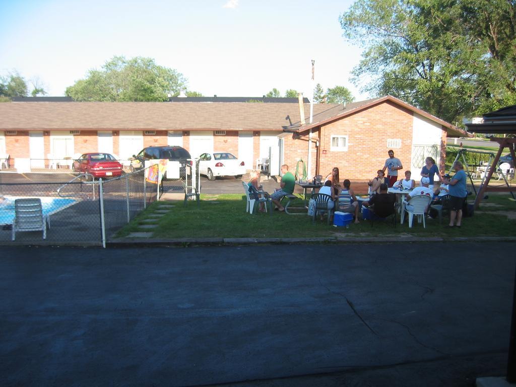 Caravan Inn Niagara Bagian luar foto